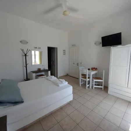 Margarita Platis Gialos (Sifnos)