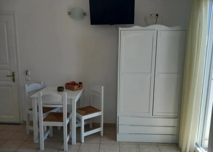 Margarita Platis Gialos (Sifnos)