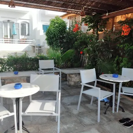 Margarita Aparthotel *